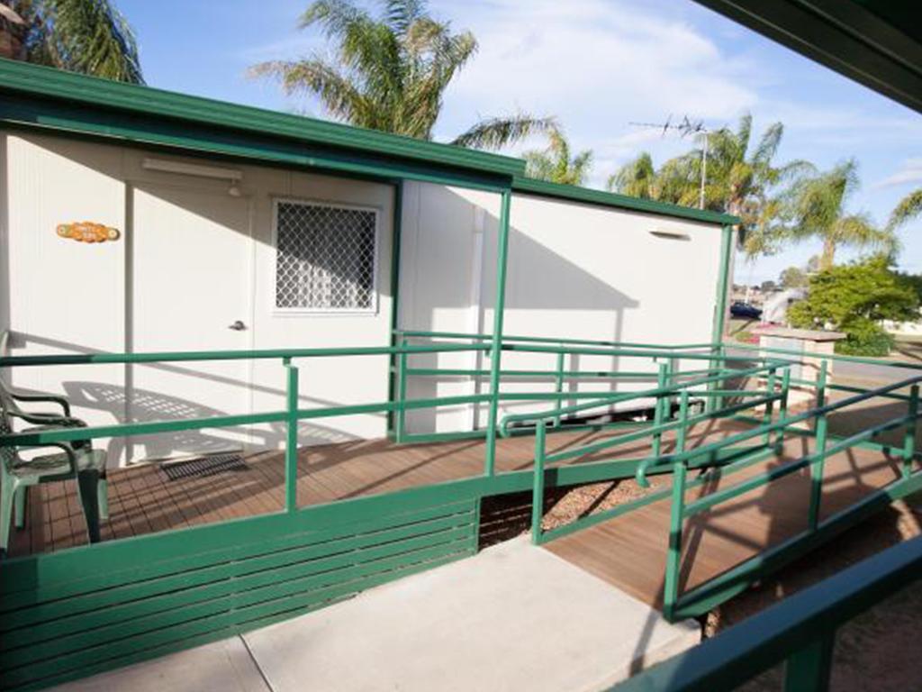 Goondiwindi Holiday Park חדר תמונה